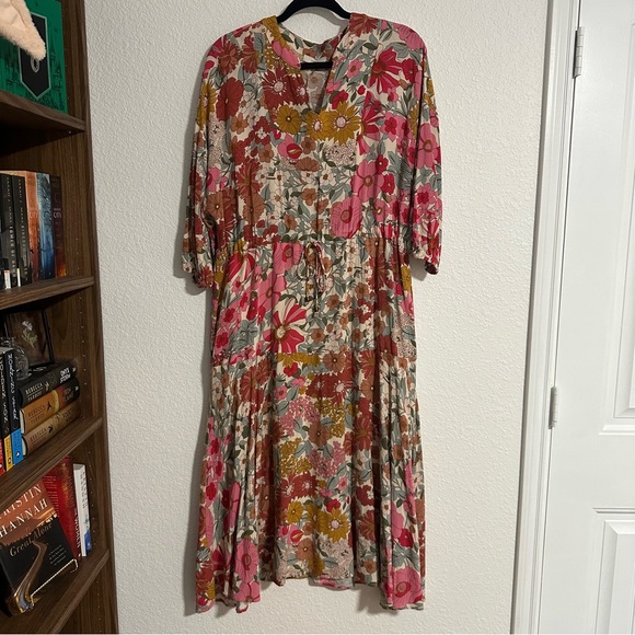 entro Dresses & Skirts - Floral Print Maxi Dress L Long Sleeve V Neck Lined Boho Hippie